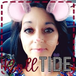 Meet your Posher, Denise